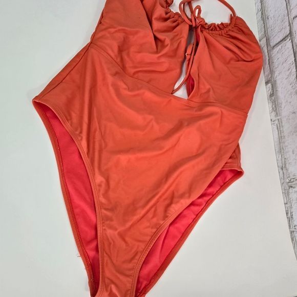 Shade and Short one piece halter swimsuit - Picture 6 of 16